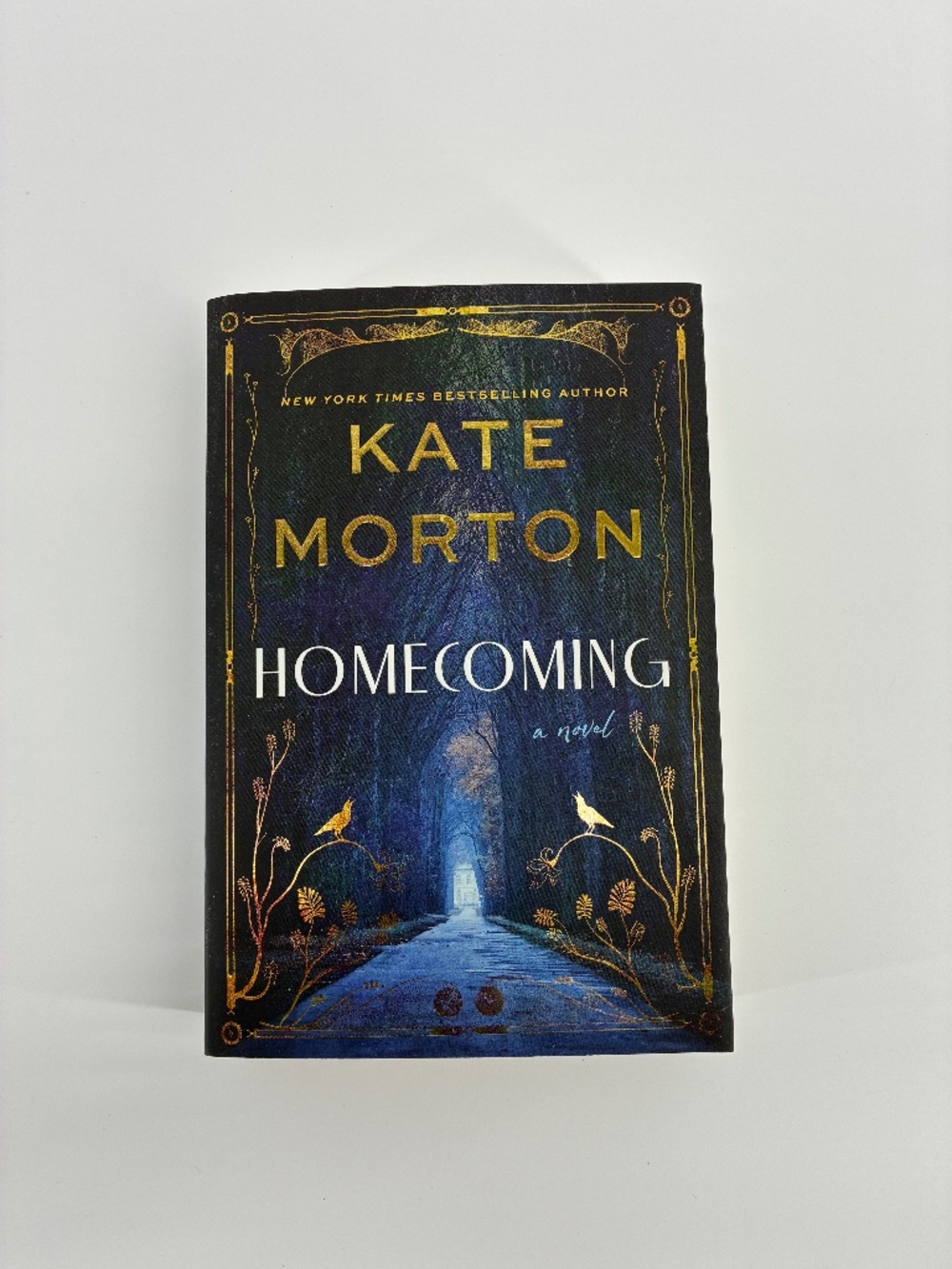 HOMECOMING Kate Morton Softcover Book